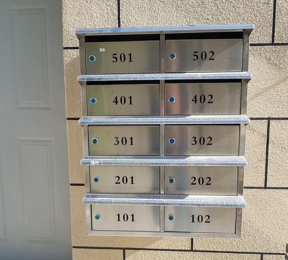 室外壁挂式信报箱